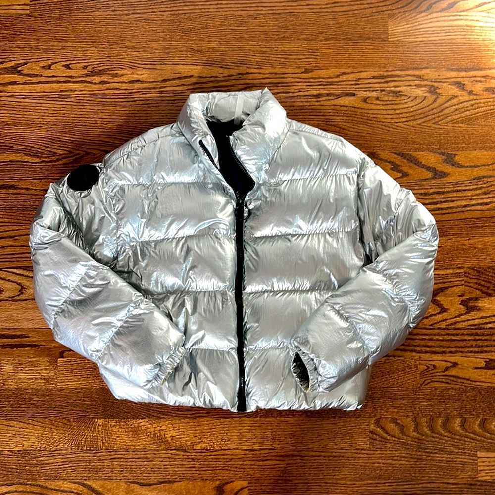 Fabletics Silver Metallic Puffer Coat size small - excellent condition